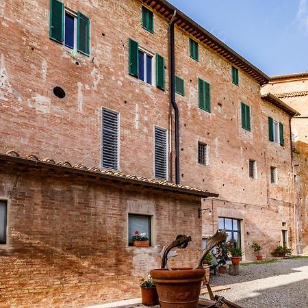 Porta Romana Elegant Apartments With Private Parking! Сієна Екстер'єр фото