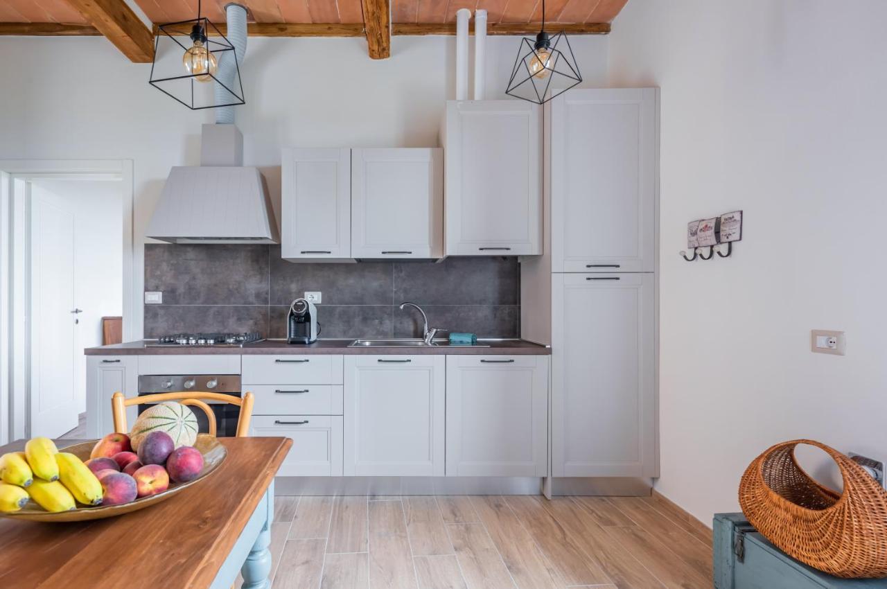 Porta Romana Elegant Apartments With Private Parking! Сієна Екстер'єр фото